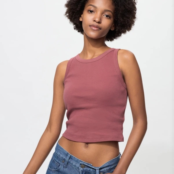 Women's Sleeveless Ribbed Top - Picture 4 of 5